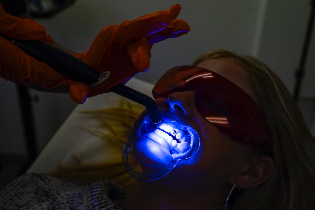 Tooth gem application